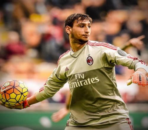 雷迪克：对面的三分把我们打爆了，但我很满意队员的拼搏精神（雷迪克：虽被对手三分打穿，但我肯定队员的拼劲）