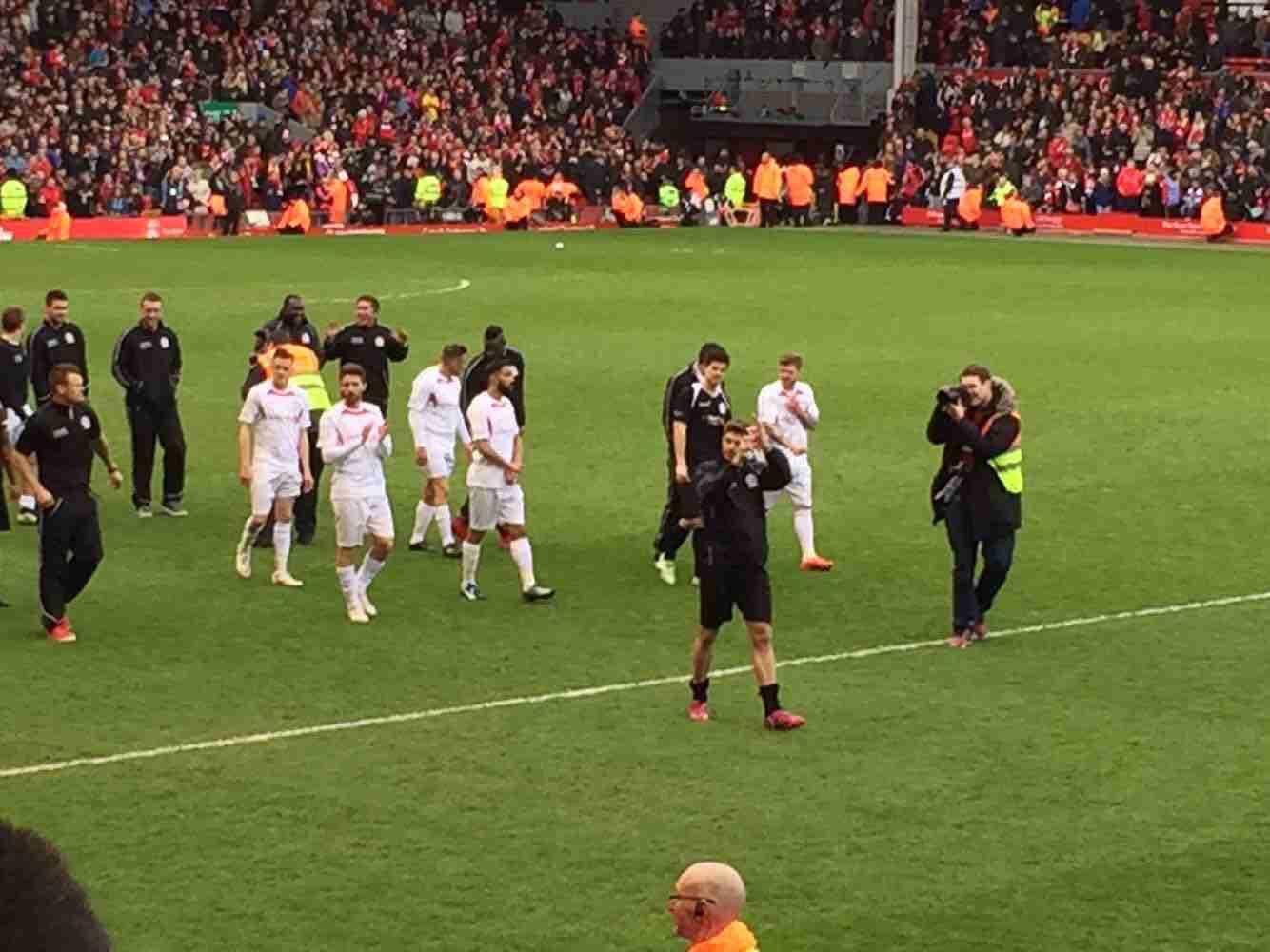 88天复出遭重创！排名跌至24，郑钦文肘伤藏隐患，奥运卫冕梦要碎（复出88天遭重击：郑钦文排名跌至24位，肘伤成隐忧，奥运卫冕恐告急）