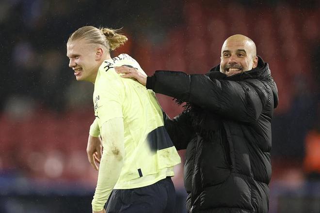 英超积分榜：阿森纳2分领先曼城，维拉第3曼联第6利物浦第10（英超积分更新：阿森纳领跑曼城2分，维拉第3、曼联第6、利物浦第10）