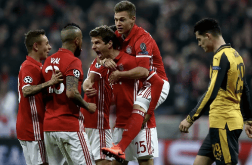 欧联3-0,54岁戴奇发威：率欧冠2冠王3轮不败,卡利穆恩多凌空斩（欧联3-0！54岁戴奇发飙，率两夺欧冠豪门3轮不败，卡利穆恩多凌空破门）