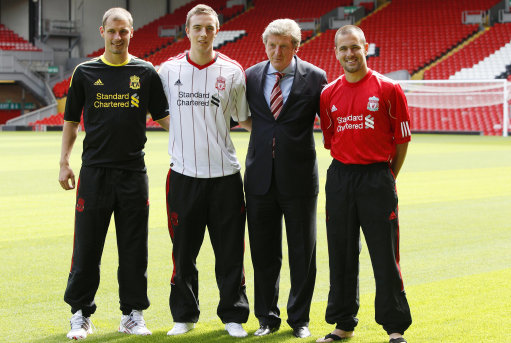 德甲强强对话引爆讨论（德甲巅峰对决引发热议）