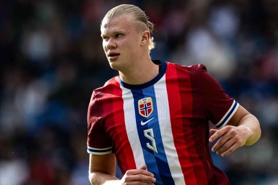 欧冠联赛阶段第5轮 利物浦 1-4 PSV埃因霍温（欧冠第5轮：利物浦1-4不敌PSV埃因霍温）