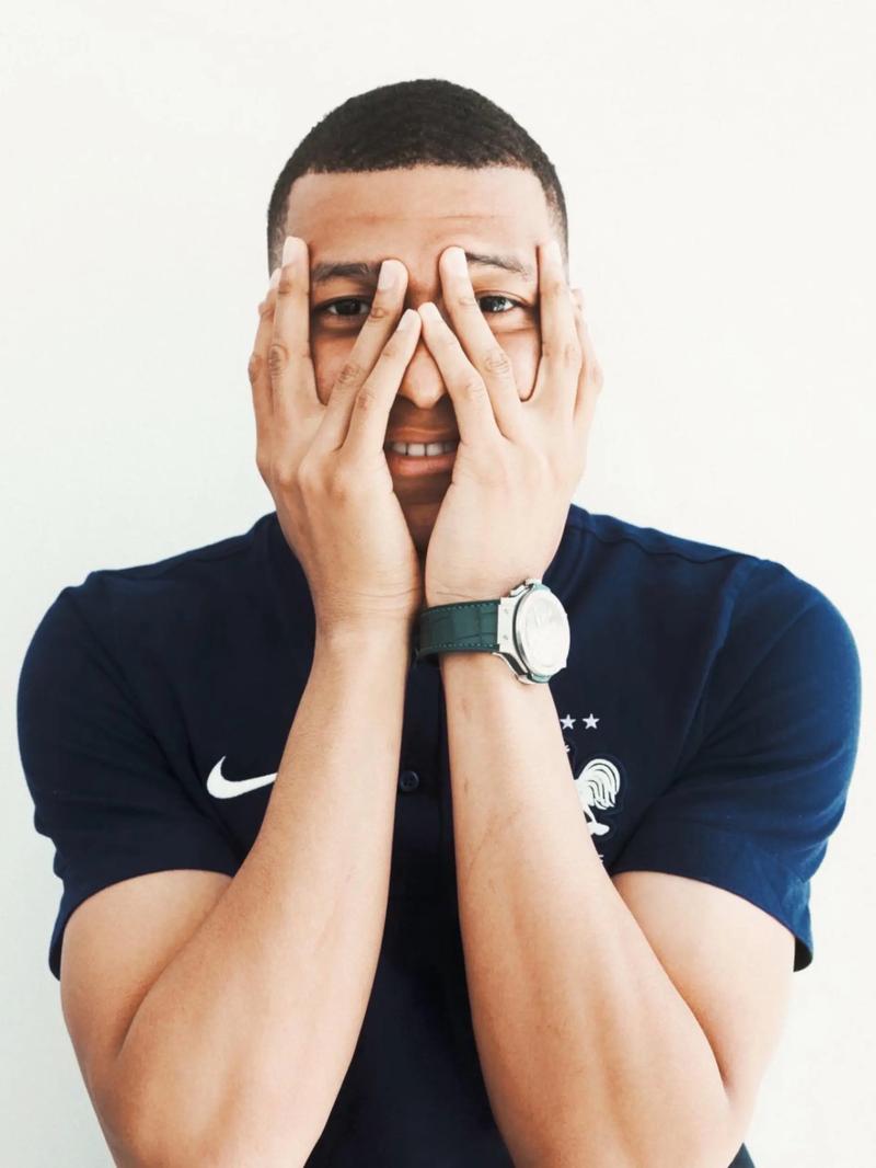 法U19队长：队友都叫我基米希，可能觉得我和他很像（法国U19队长：队友都喊我基米希，或许觉得风格相似）