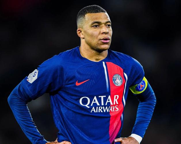 NBA官宣：76人违规罚款10万美元 恩比德赛前状态缺席却登场（NBA处罚出炉：76人违规被罚10万美元，恩比德赛前标注缺席仍登场）