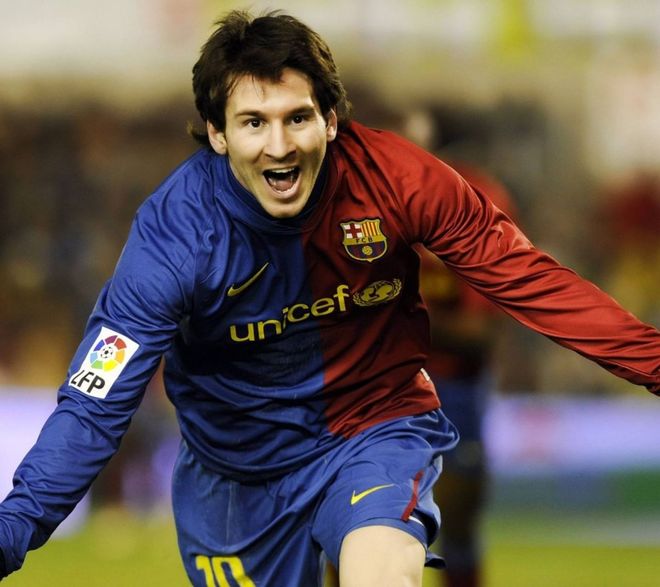 埃尔切vs皇家社会：拉法-米尔、佩德罗萨首发，久保建英、奥亚萨瓦尔出战（埃尔切对阵皇家社会：拉法-米尔、佩德罗萨先发，久保建英与奥亚萨瓦尔出场）