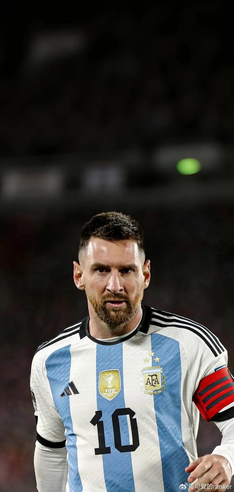 西班牙此前10次对阵乌拉圭5胜5平保持不败，打进16球丢8球（西班牙近10战乌拉圭5胜5平不败，共进16球仅丢8球）